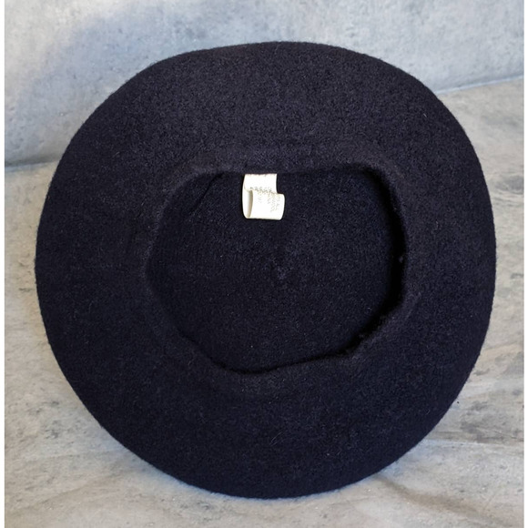 Classic Parisian Wool Beret in Dark Navy, One Size Fits All - Picture 5 of 6